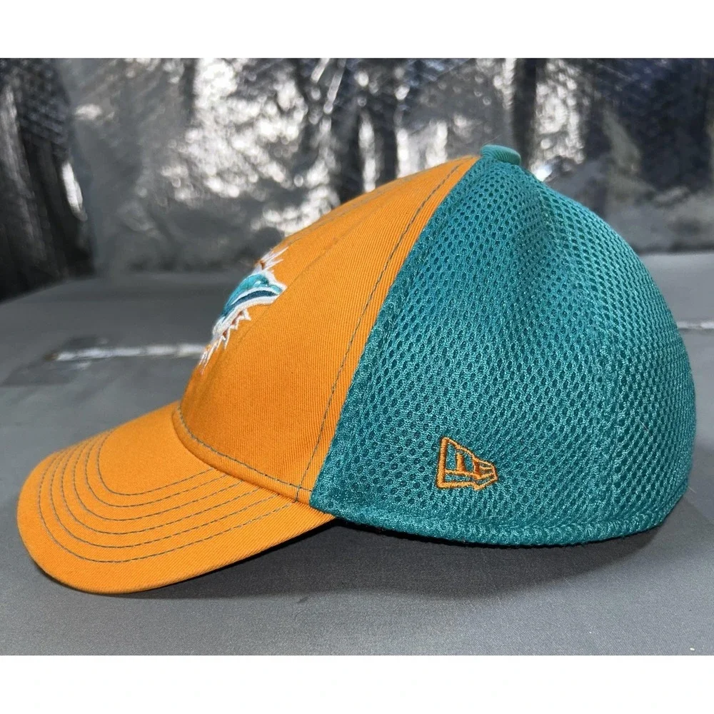 Miami Dolphins Hat Cap Fitted One Size Orange Teal NFL Football 39THIRTY New Era